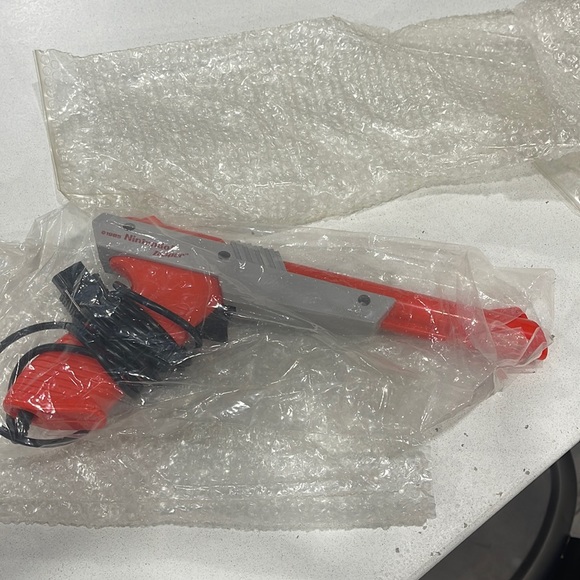 Ninetendo Zapper Gun - Picture 1 of 2